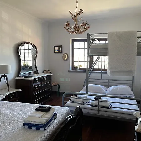 Alojamento de Acomodação e Pequeno-almoço Brisa Bright Retreat Near The Beach! *