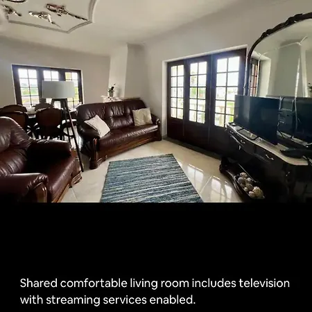 Brisa Bright Retreat Near The Beach! Alojamento de Acomodação e Pequeno-almoço